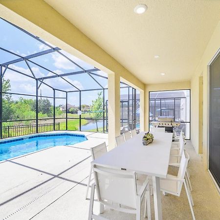 Stunning 9Br Home - Family Resort With Private Pool, Hot Tub, Games Room And Bbq! คิสซิมมี ภายนอก รูปภาพ