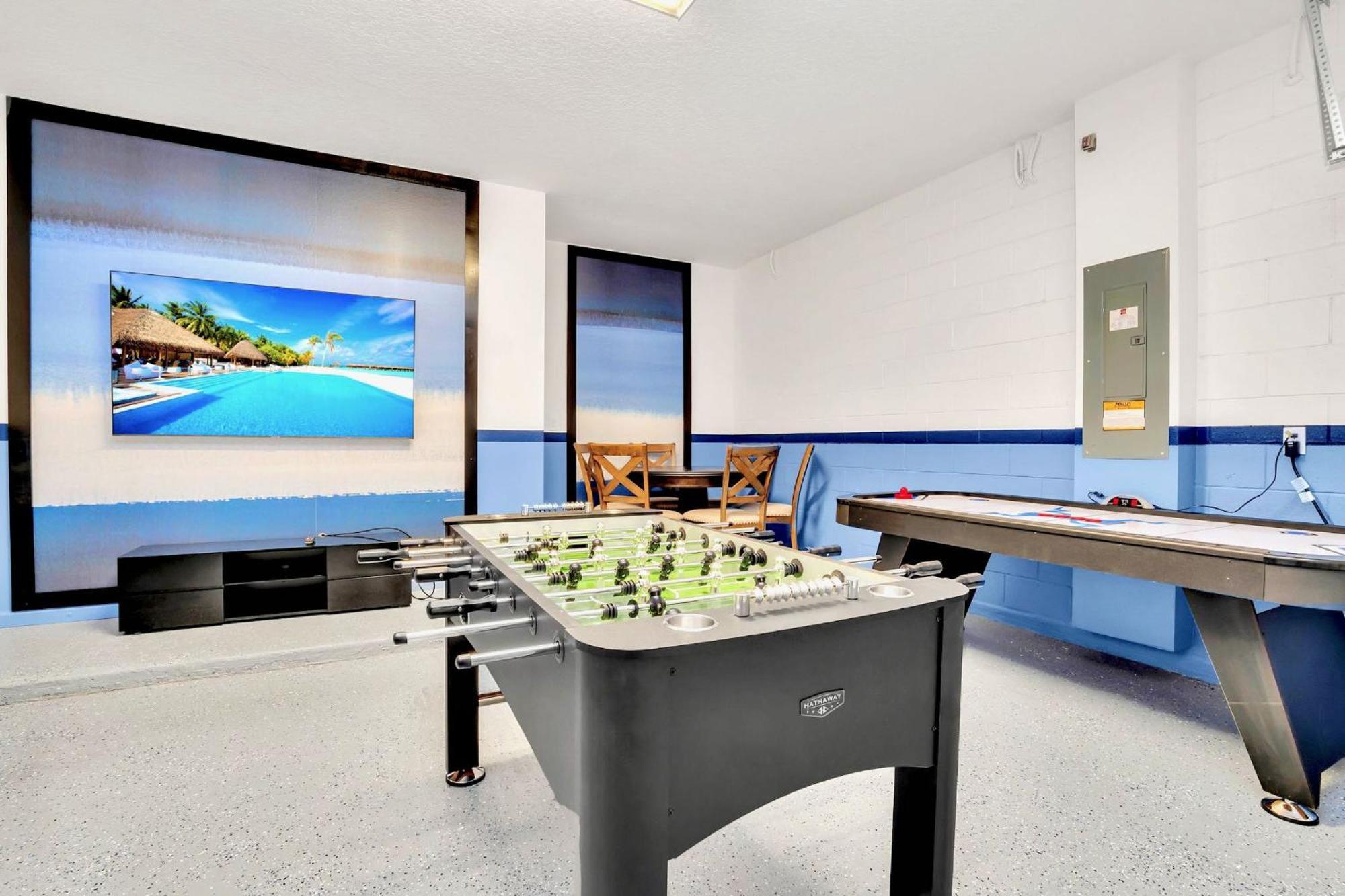 Stunning 9Br Home - Family Resort With Private Pool, Hot Tub, Games Room And Bbq! คิสซิมมี ภายนอก รูปภาพ